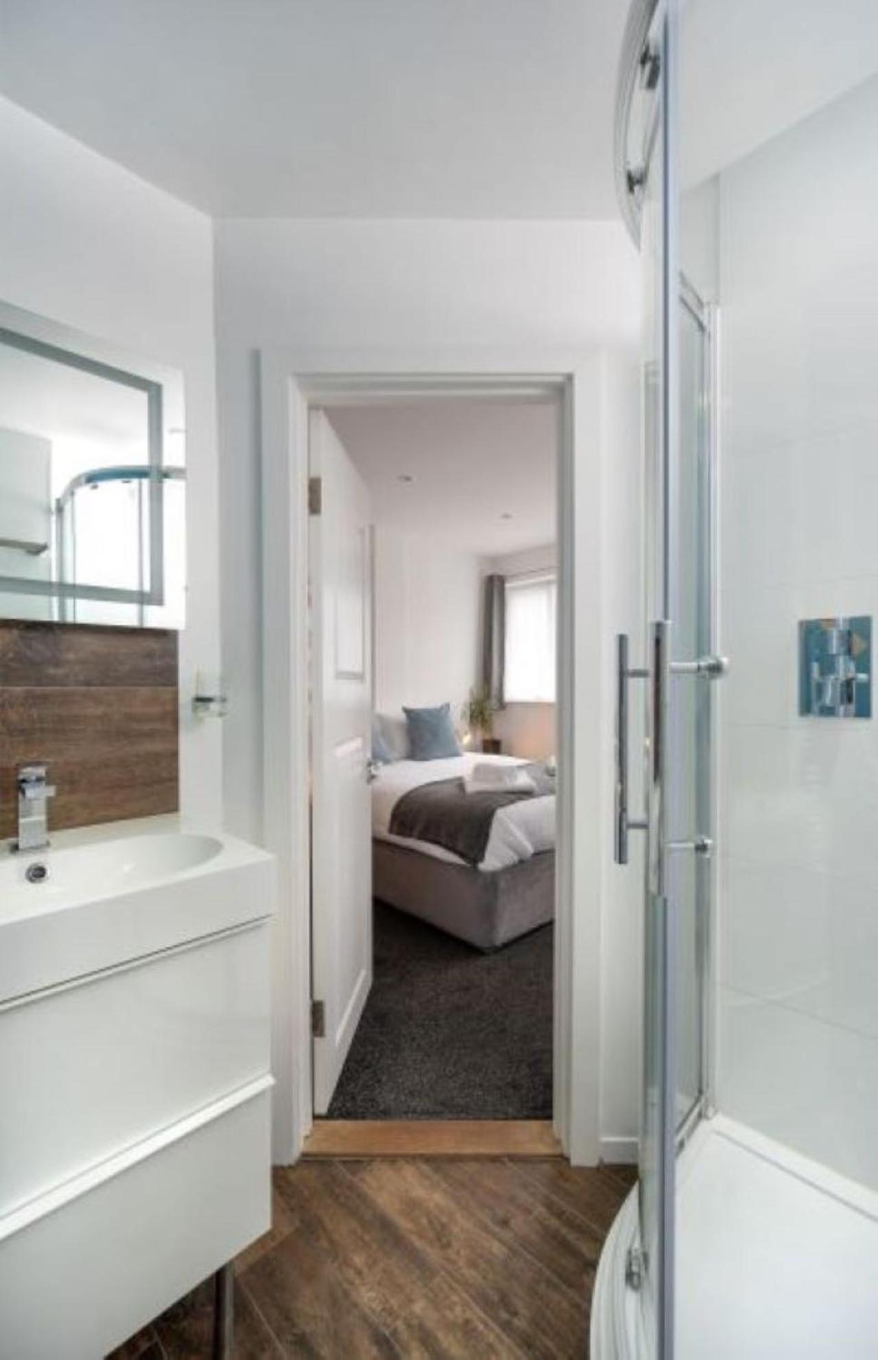 Milton Mews - Spacious And Modern 3 Bedroom Apartment In Portsmouth Exterior photo
